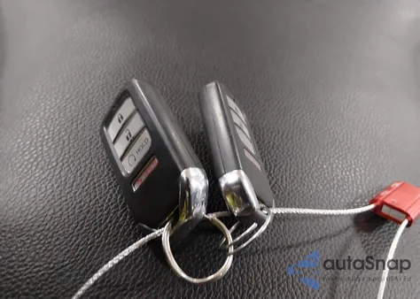 2017 Honda Ridgeline Rtl-E z USA, uszkodzony, nr VIN 5FPYK3F71HB034410